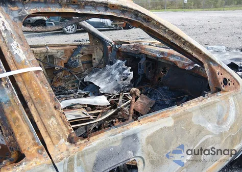 2002 Cadillac Seville Sts from USA, damaged, VIN 1G6KY549X2U107143